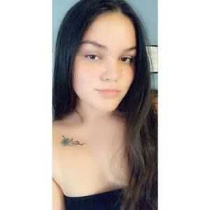 Meet your Posher, Claudia